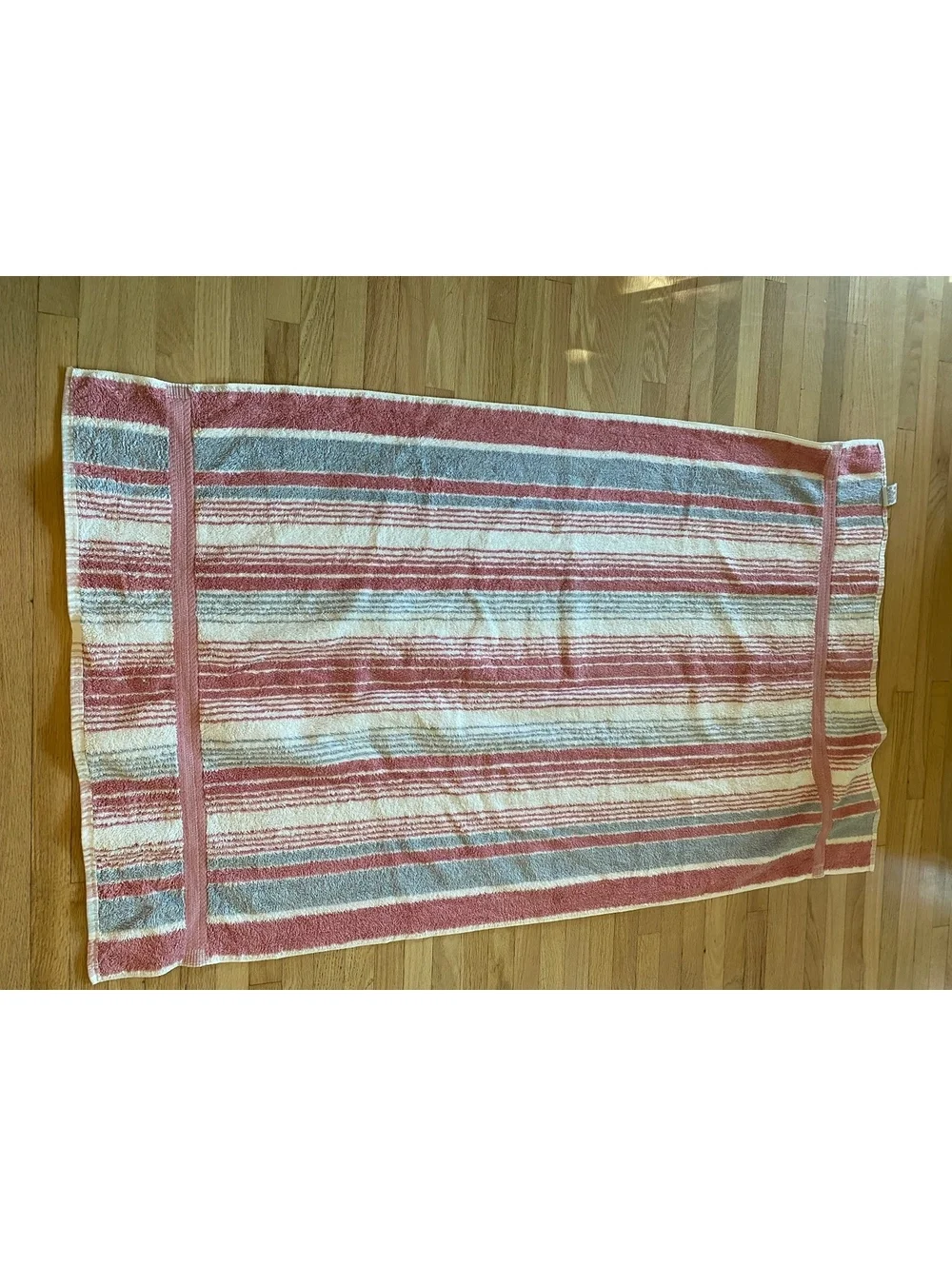 Vintage 80's Cannon Royal Family mauve slate cottage cotton stripe bath towel